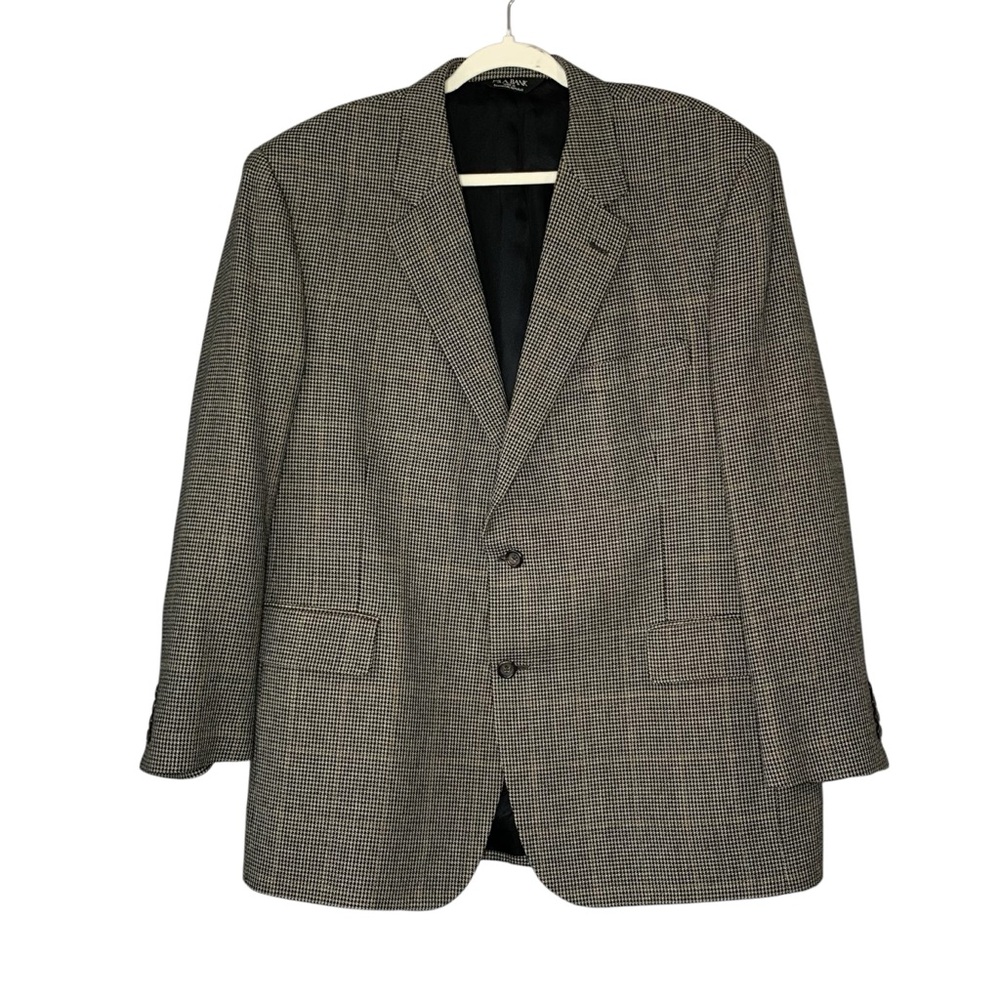 Jos. A. Bank black, brown and tan houndstooth two button sports coat. Size 46R